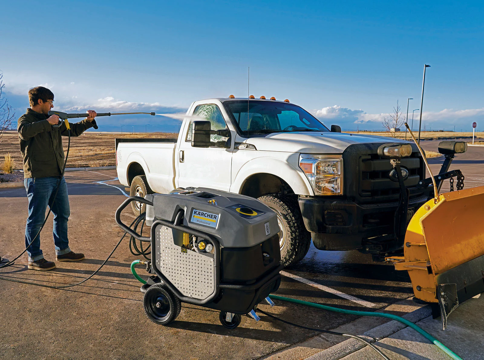 Top Benefits of Renting a Pressure Washer